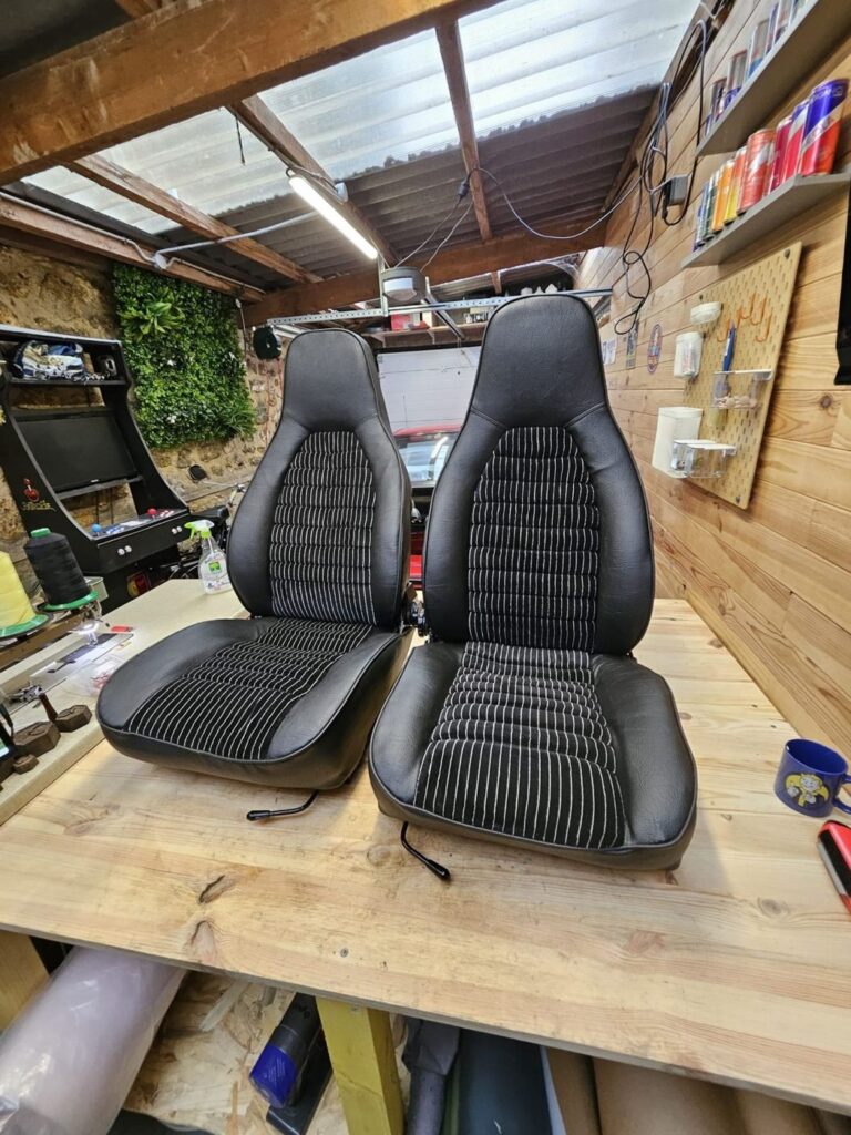 Porsche 944 — sellerie par Sellerie Couto, Franconville (Automobile)